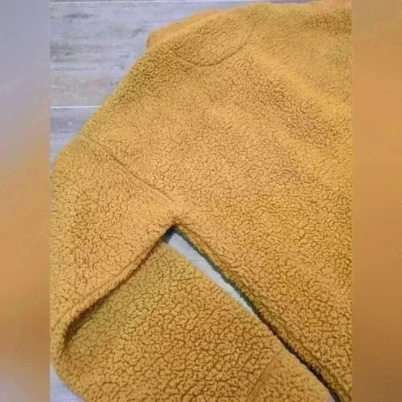 Aerie Sherpa Fleece Teddy 3/4 Button-Up Sweater. - Picture 11 of 11